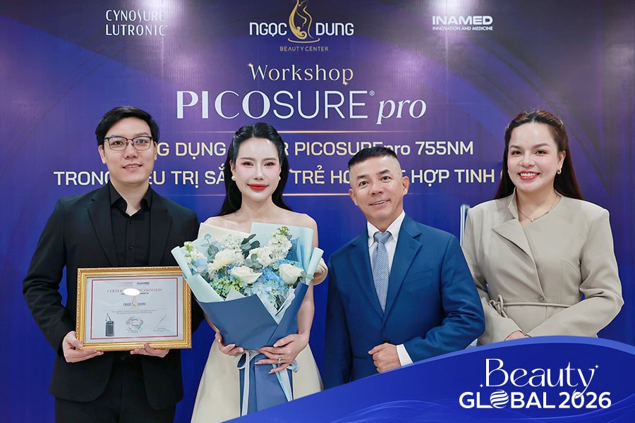 Chị Phương cùng Ngọc Dung tham gia buổi cập nhật chuyên môn công nghệ Picosure Pro